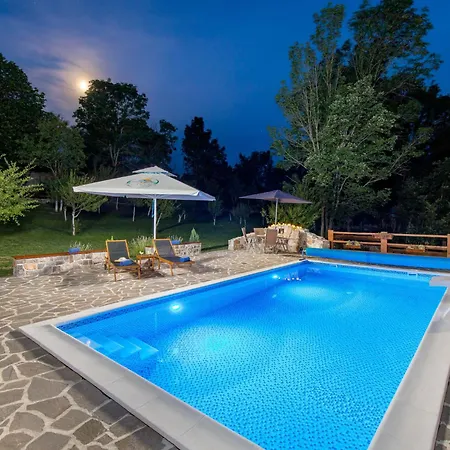 Сasa de vacaciones Holiday Home Relax Lika By Interhome *