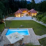 Relax Lika By Interhome * Gračac